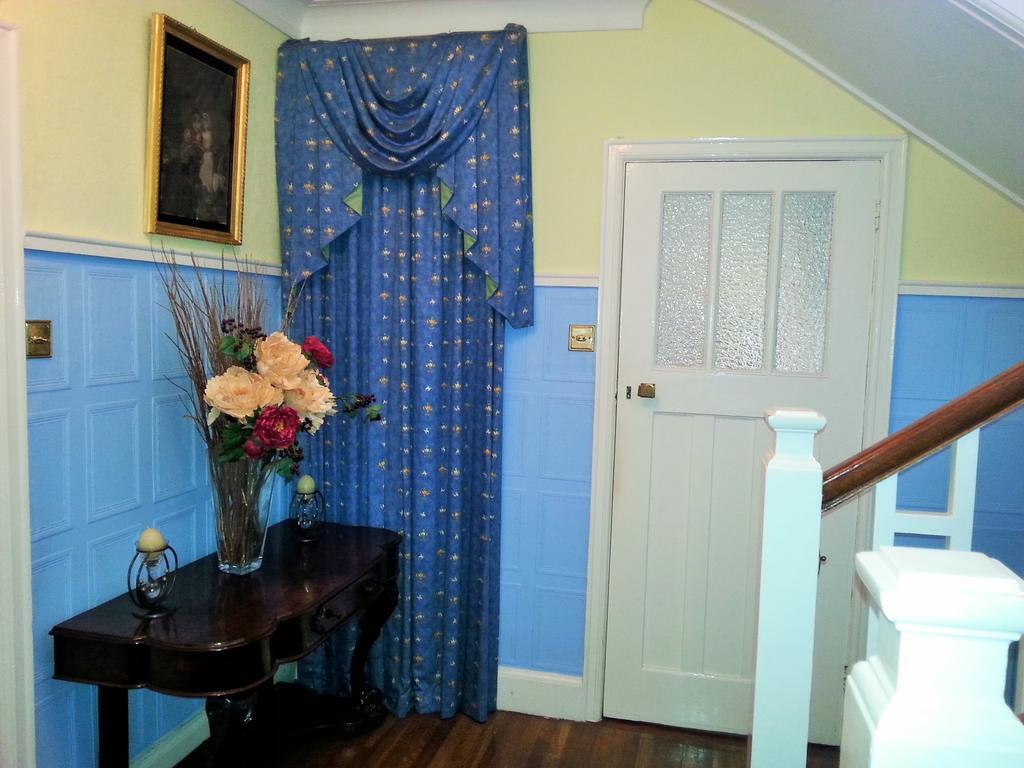 The Dell Dublin Bed & Breakfast ดุนเลรี ภายนอก รูปภาพ