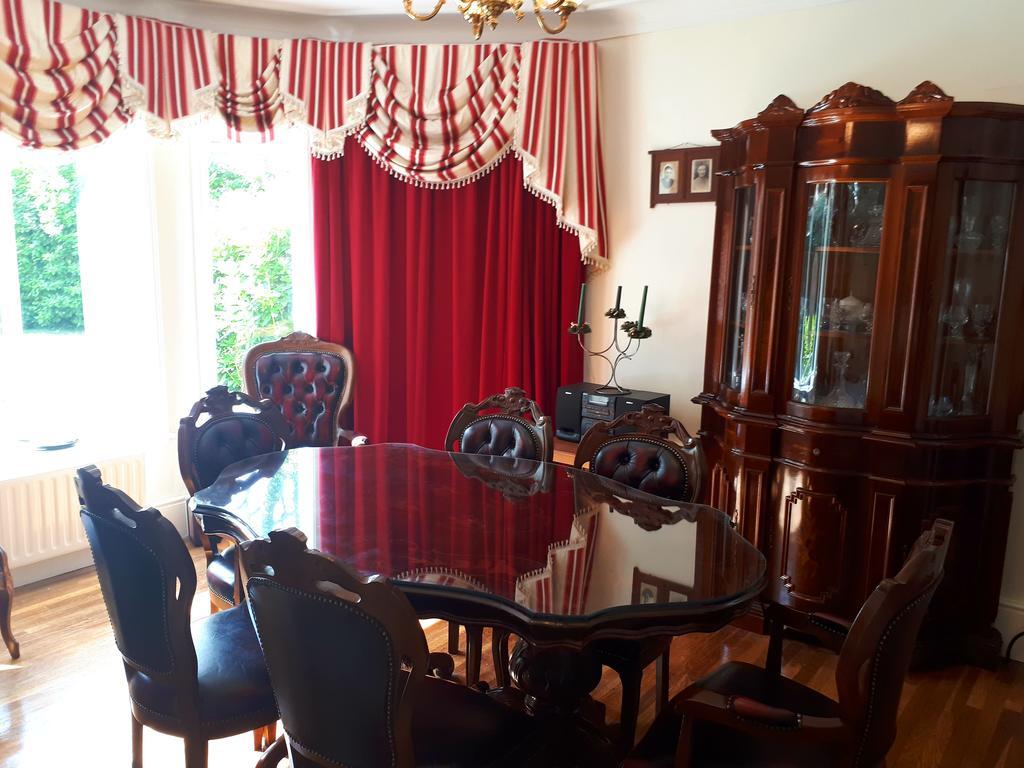 The Dell Dublin Bed & Breakfast ดุนเลรี ภายนอก รูปภาพ
