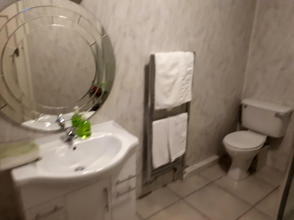 The Dell Dublin Bed & Breakfast ดุนเลรี ภายนอก รูปภาพ