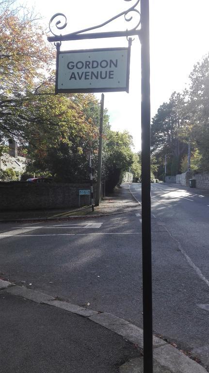 The Dell Dublin Bed & Breakfast ดุนเลรี ภายนอก รูปภาพ