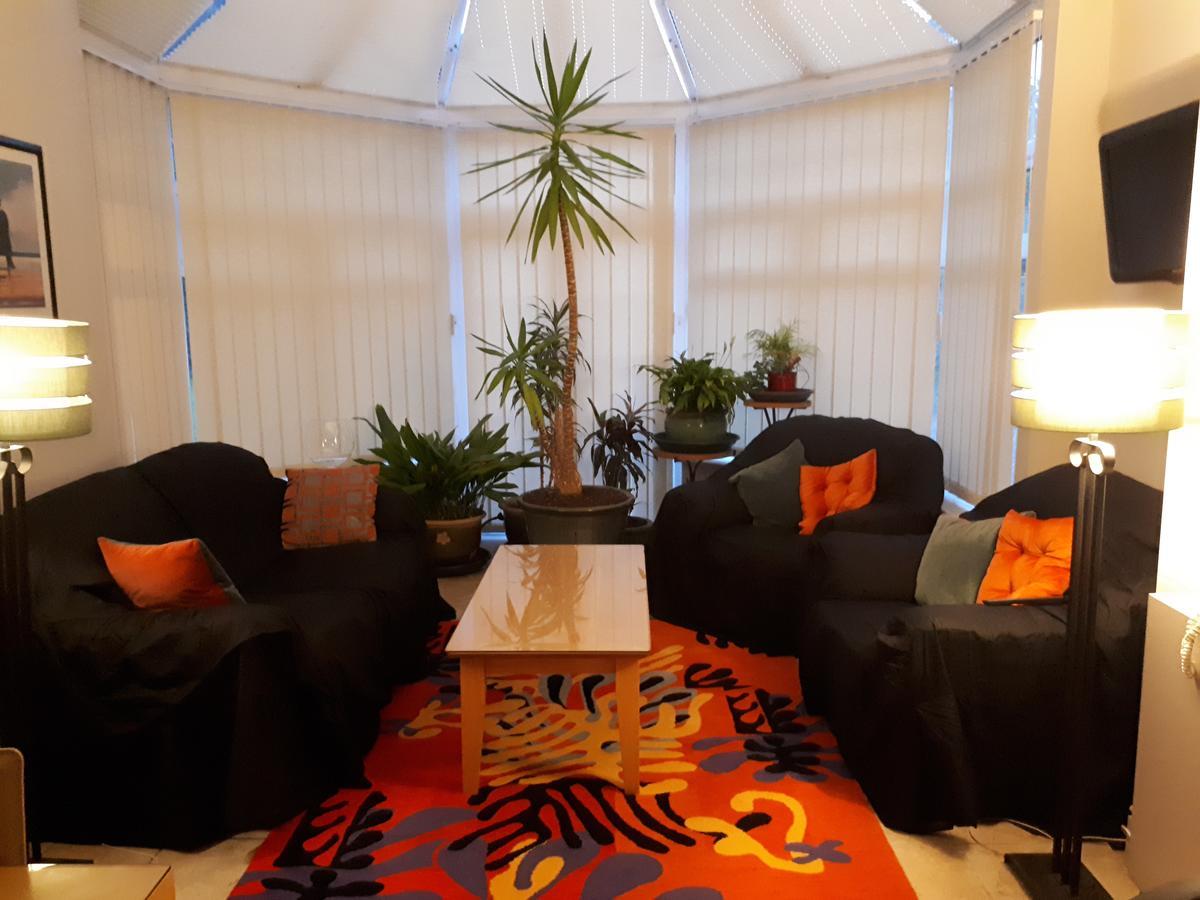 The Dell Dublin Bed & Breakfast ดุนเลรี ภายนอก รูปภาพ